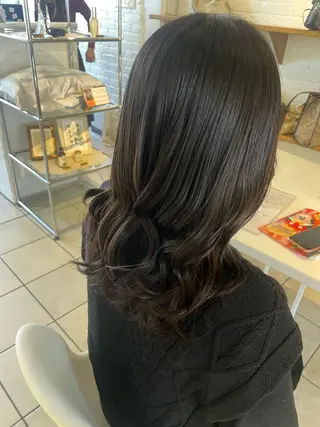 セミロング 🩰韓国レイヤー🩷 艶カラー🌷小栁歩美のヘアスタイル