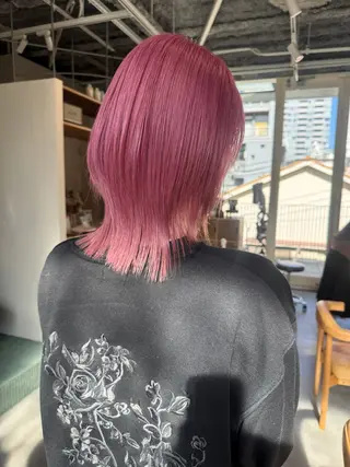 ミディアム 小佐田 航平のヘアスタイル