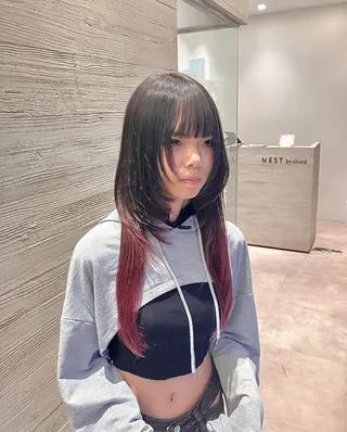 ロング カラー サキ🤍ハイトーン 🪩レイヤーカットのヘアスタイル
