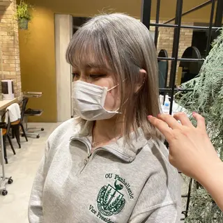 ミディアム 透明感/くすみカラー 🎀ここみ🎀のヘアスタイル