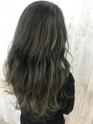 ロング カラー Oopsレイヤー 加藤澄都のヘアスタイル
