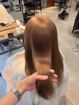 ロング カラー 似合わせベージュ 🍯ayumi🍯のヘアスタイル