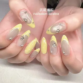 ネイル R inのネイルデザイン