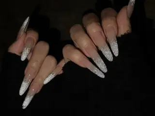 ネイル Queenie 🦋のネイルデザイン