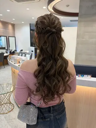 ロング ヘアアレンジ ヘアセット/レイヤー 赤み消し/はるかのヘアスタイル