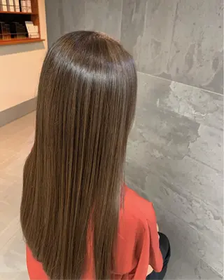 ロング カラー 三好 羽美のヘアスタイル