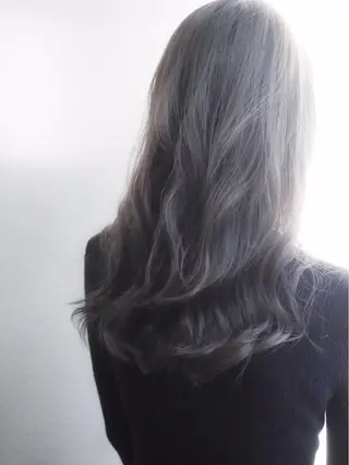 カラー soelle Hanaのヘアスタイル