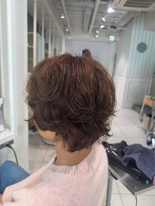 ショート パーマ 藤原 歩香のヘアスタイル