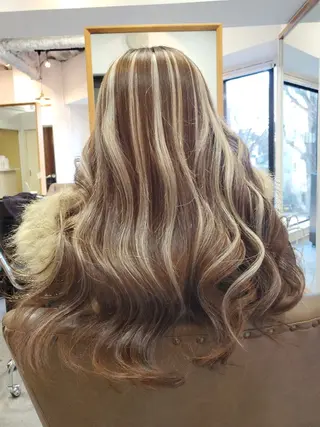 ロング SEIYA/ プルエクステ/カラーのヘアスタイル