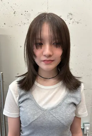ミディアム カラー 永田 愛莉のヘアスタイル