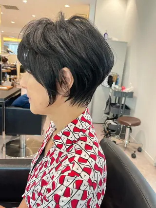 ショート 襟足でお悩みの方✂︎ くびれ職人ハシモトのヘアスタイル