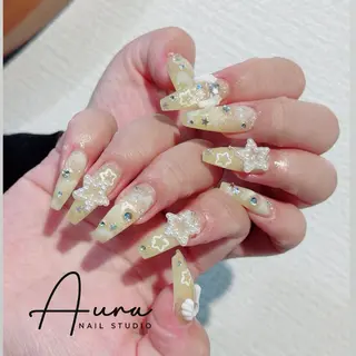 ネイル Aura Nail Studioのネイルデザイン