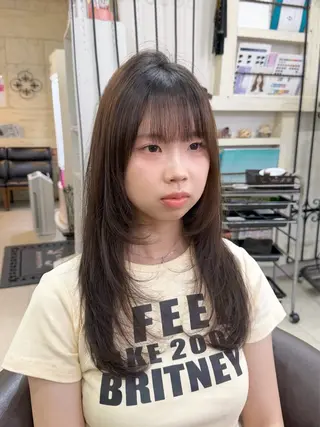 セミロング ブリーチなしで叶う 透明感カラー｜Raiのヘアスタイル