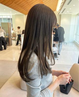 ロング カラー オリーブ🎶アッシュ グレージュちひろ🧸のヘアスタイル