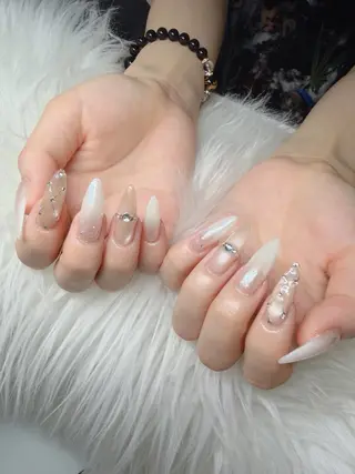ネイル Lee Nailsのネイルデザイン