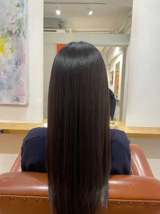 ロング 河野 佳音のヘアスタイル