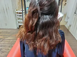 ロング パル__レイヤー/パ ーマ/デザインカラーのヘアスタイル