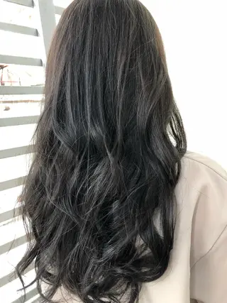 ロング カラー 丸(マル) ／ショートボブのヘアスタイル