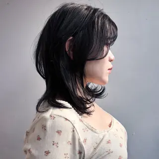 ミディアム カラー 艶カラー🫧 猿渡 響のヘアスタイル