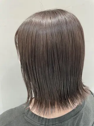 ミディアム カラー 🦖鶴岡 香純🦖のヘアスタイル