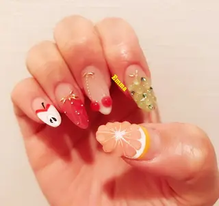 ネイル ISA_ BELLAのネイルデザイン
