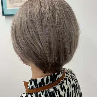 ショート カラー 金田 ありさのヘアスタイル