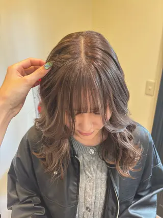 セミロング カラー Karin／ レイヤーブリーチ🥀のヘアスタイル