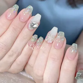 ネイル Queens テイのネイルデザイン