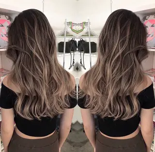 ロング カラー 佐伯 りょうのヘアスタイル