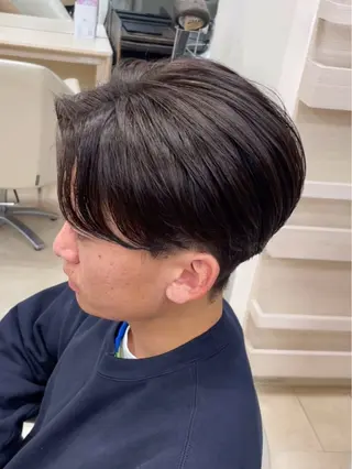 メンズ シャドウパーマ／骨格 矯正カット　トモキのヘアスタイル