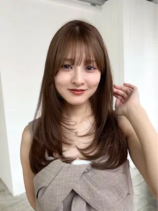 セミロング 池袋レイヤーカット 特化✂️YUUKIのヘアスタイル