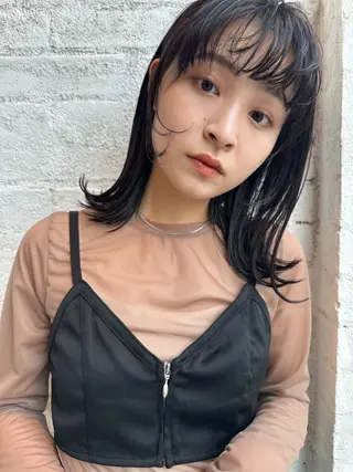 ミディアム はるやま せりなのヘアスタイル