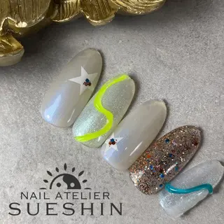 S ueshinのネイルデザイン