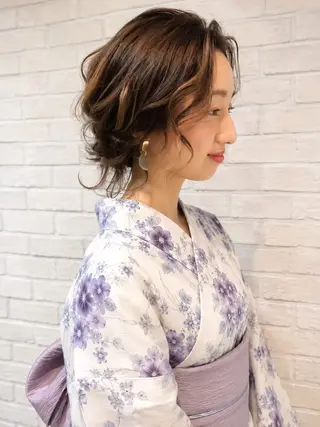 ヘアアレンジ あやか 白髪ぼかしハイライトのヘアスタイル