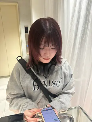 ミディアム ショート⌇艶カラー ⌇ RIN🌙のヘアスタイル