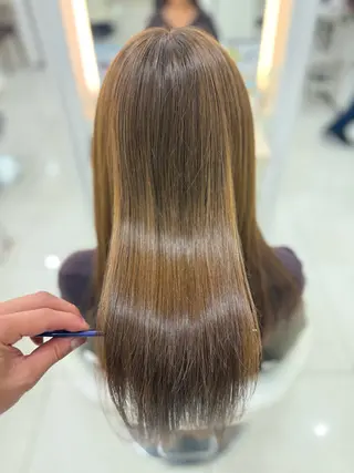 カラー 🦄ブリーチ特化‼️ Ash小岩YUTAのヘアスタイル