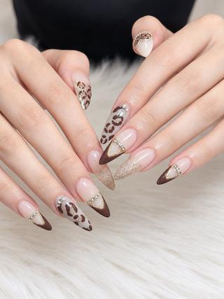 ネイル MEO MEO NAIL 守山のネイルデザイン