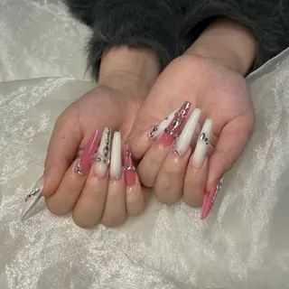 ロング 美フォルムスカルプ✨ RENAのネイルデザイン