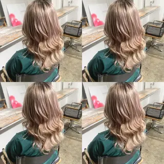 カラー ✨艶ブリーチカラー ✨四ノ宮裕己のヘアスタイル