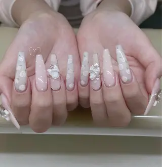 ネイル Lyna 池袋のネイルデザイン