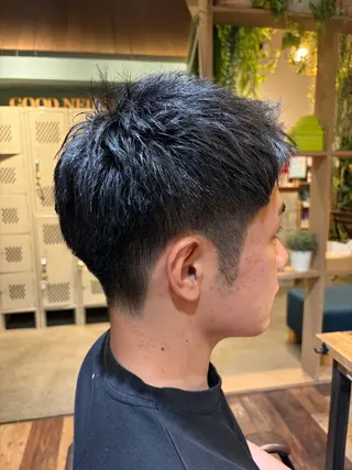 メンズ 鈴木 彩花のヘアスタイル