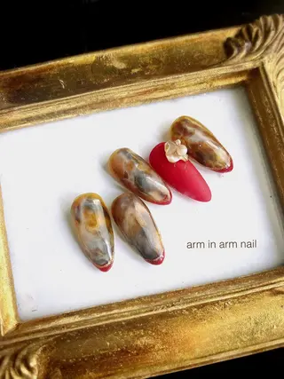 ネイル arm in arm ︎✿Yamamotoのマツエク・マツパデザイン