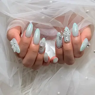 ネイル 🌈 Laule'aのネイルデザイン