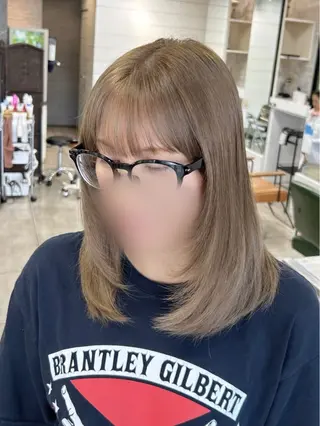 ミディアム レイヤー/艶髪カラー 森本くるみのヘアスタイル