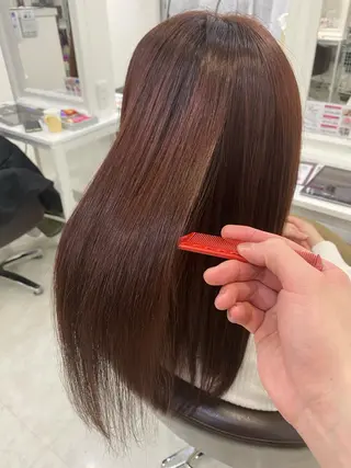 セミロング 白髪ぼかし、髪質改善 富田隼仁のヘアスタイル