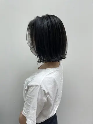 カラー 河野いずみ レイヤー/ボブ 🤍のヘアスタイル