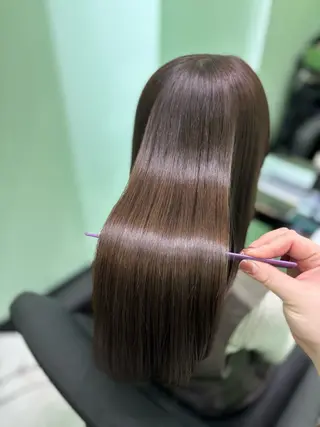 ロング 髪質改善🫧艶カラー 🫧💙佐藤真優のヘアスタイル