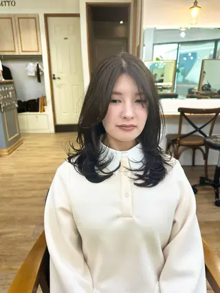 ミディアム カラー パーマ ヘアアレンジ メンズ キッズ レイヤーカット/ 巻ける縮毛矯正のヘアスタイル