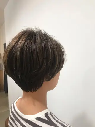 ショート 暖色カラー🍊 ボブ🌿顔周りcutのヘアスタイル