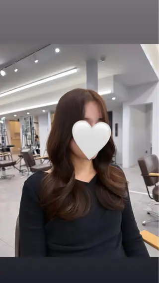 ロング カラー 宇田川 結菜のヘアスタイル